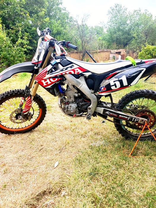 HONDA CRF 250 2012 година