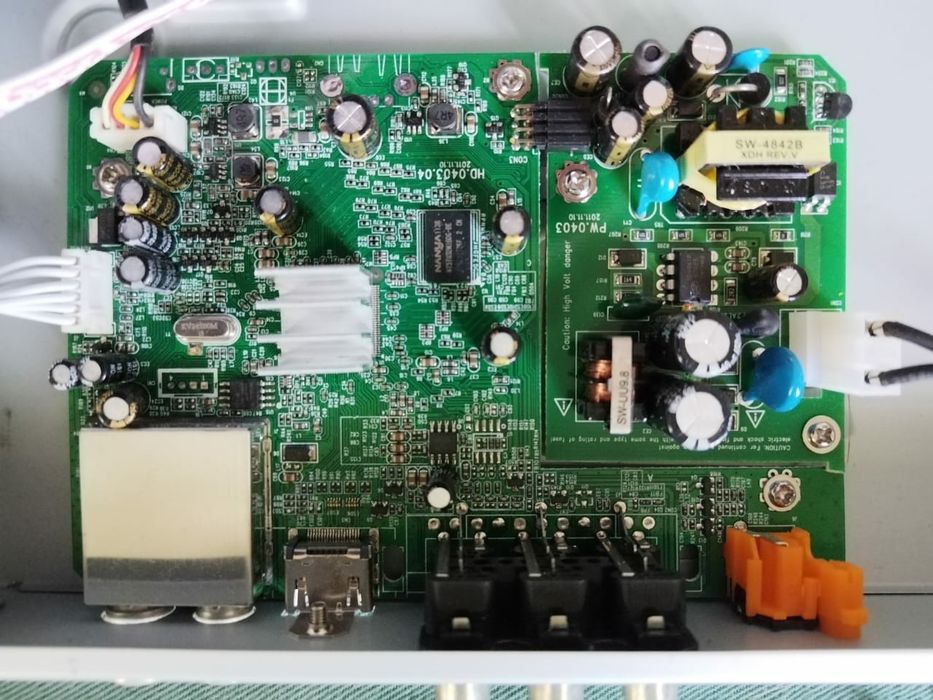 Уздигитал ТВ тюнер