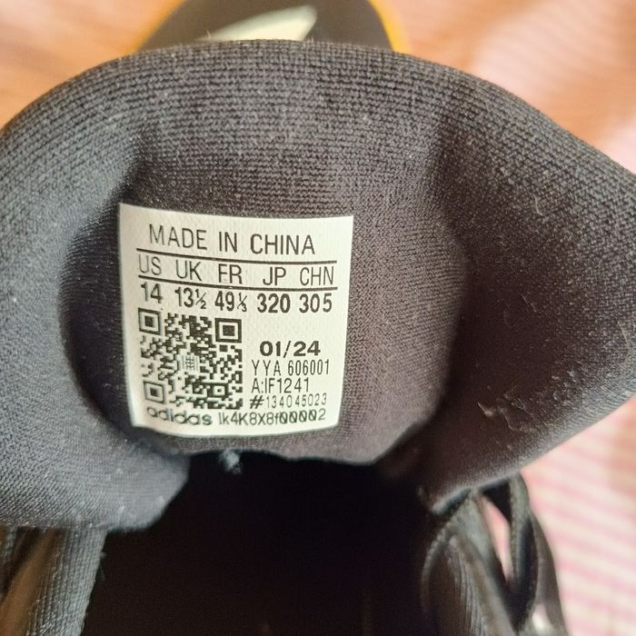 Маратонки Адидас,черно-жълти US 14,EUR 49