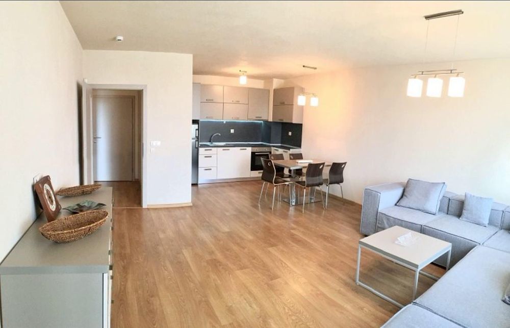 Дава се под наем Двустаен апартамент в София, Обеля 2 - 74 кв.м за 648.21 € - Снимка #1