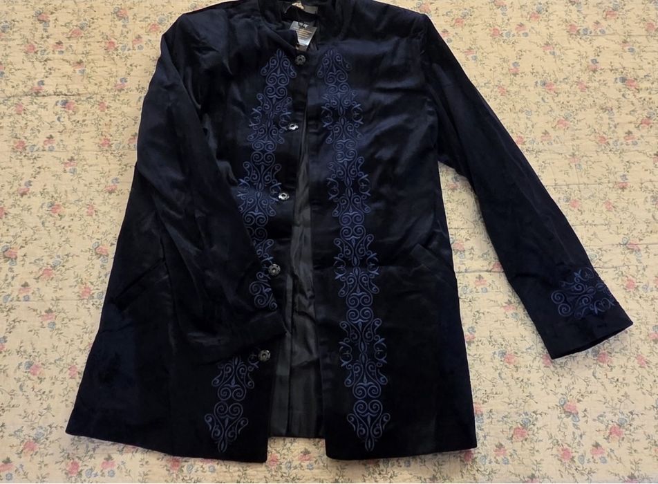 Продам казахские жилеты