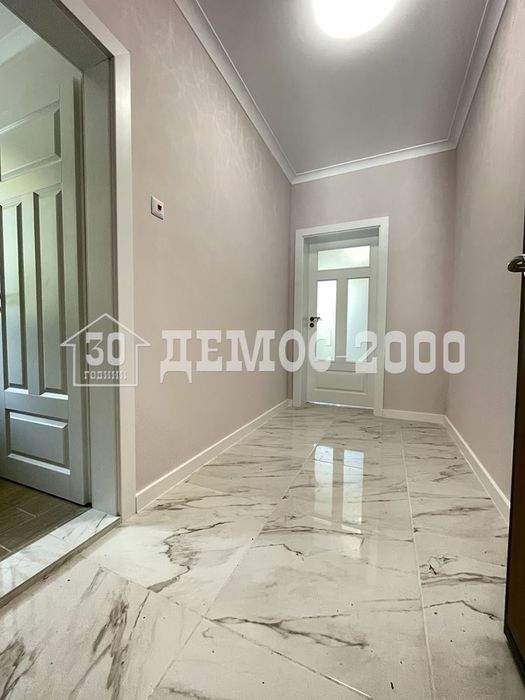 Продава се Едностаен апартамент в к.к. Св.Св. Константин и Елена - 62 кв.м за 2380 €/кв.м - Снимка #3