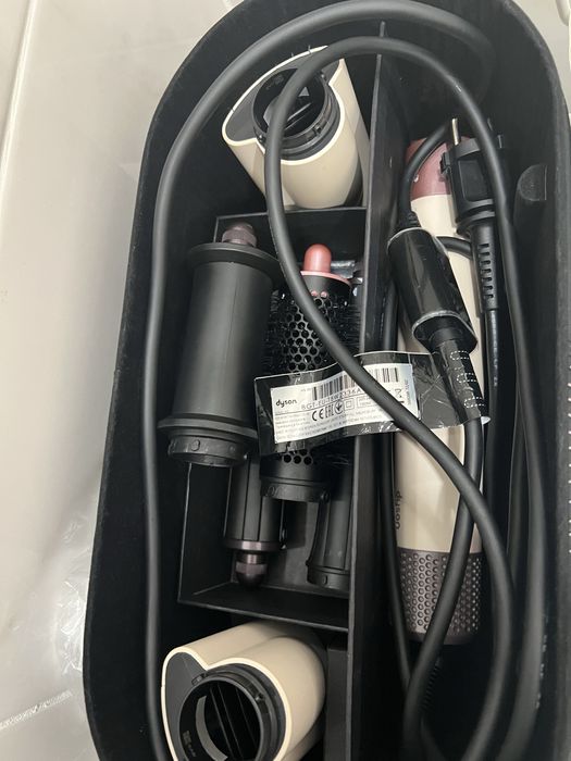 Продам Dyson Airwrap срочно