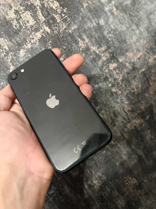 Iphone SE (2020) , 97% viata baterie!