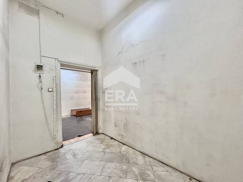 Дава се под наем Магазин в София, Център - 43 кв.м за 650 € - Снимка #5