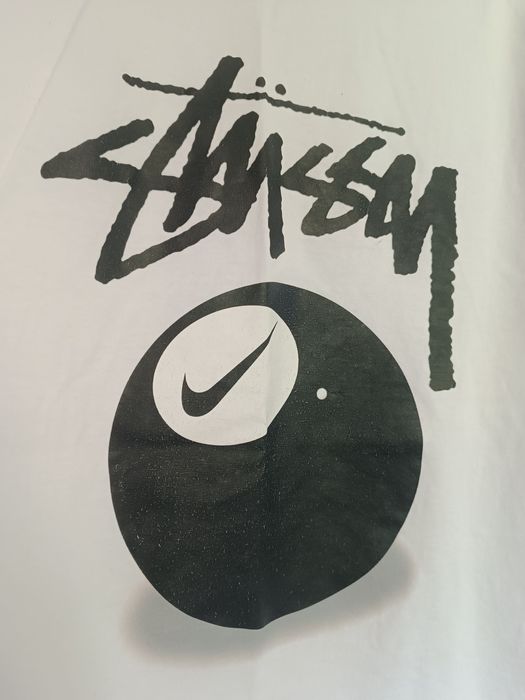 Stussy тенискa бяла
