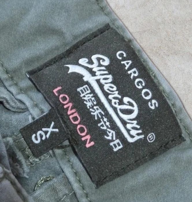 Pantaloni cargo verzi Superdry XS