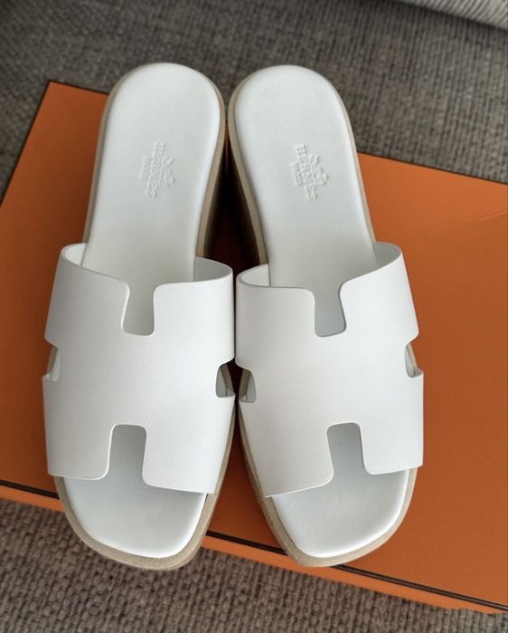 Hermes platform чехли