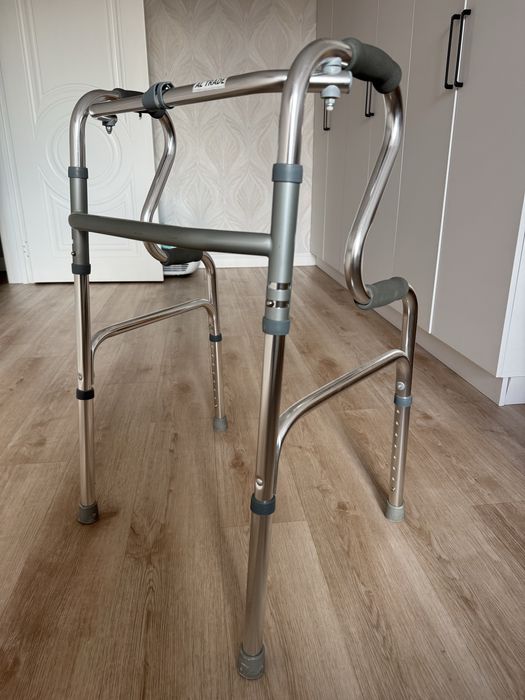 Ходунки доя взрослых