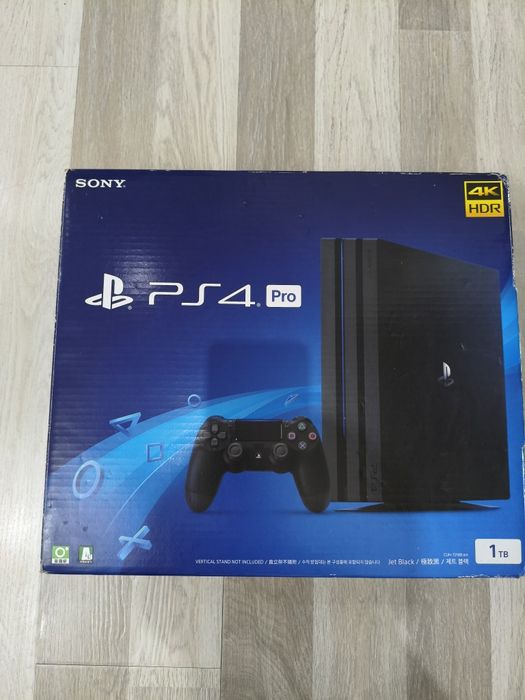 PS4 PRO хорошей состояние
