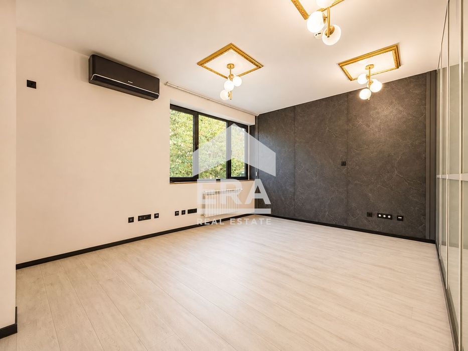 Дава се под наем Офис в София, Лозенец - 70 кв.м за 969 € - Снимка #2