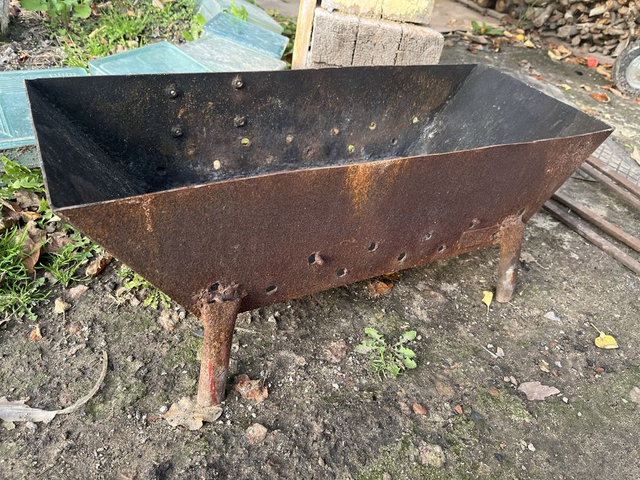 Мангал с ножками разборные