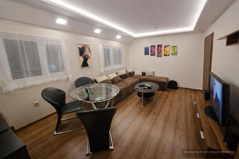 Двустаен апартамент в ж.к. Банишора.