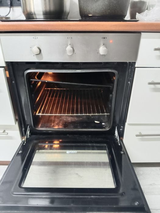 Срочно продам духовку