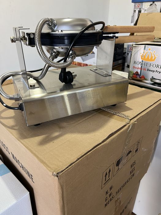 Вафельница новый