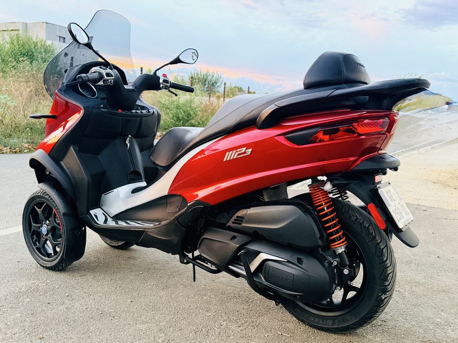 Piaggio mp3, piaggio 3 roti, mp3 400cc hpe, scuter conduci cu B