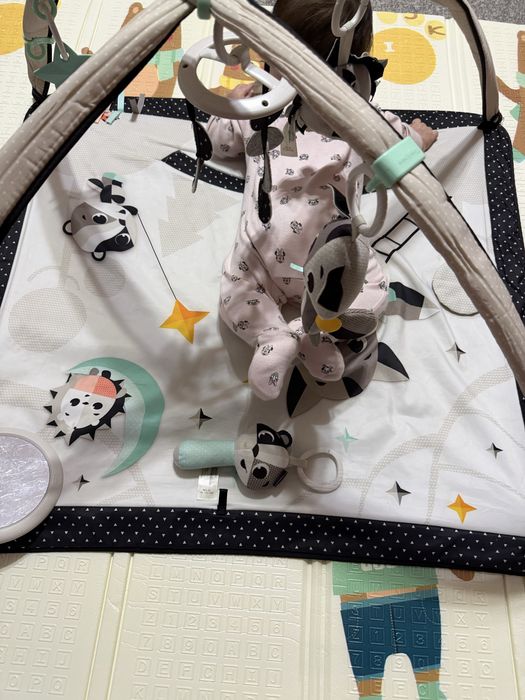 TINY LOVE Активна гимнастика BLACK&WHITE