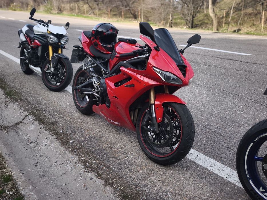 Мотоцикл Triumph Daytona