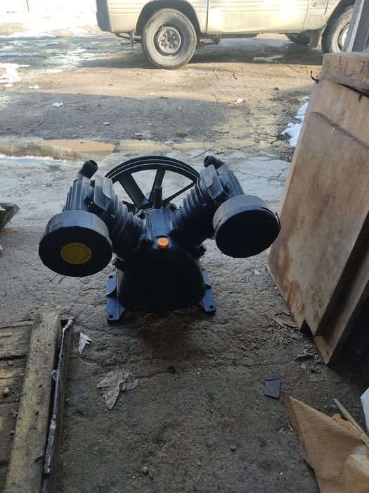 Продаю компрессор.