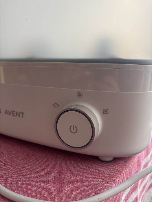 Стерилизатор Philips Avent Premium със сушене