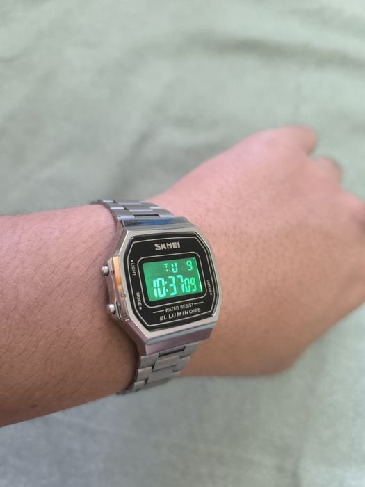 Часы под Casio.   Skmei