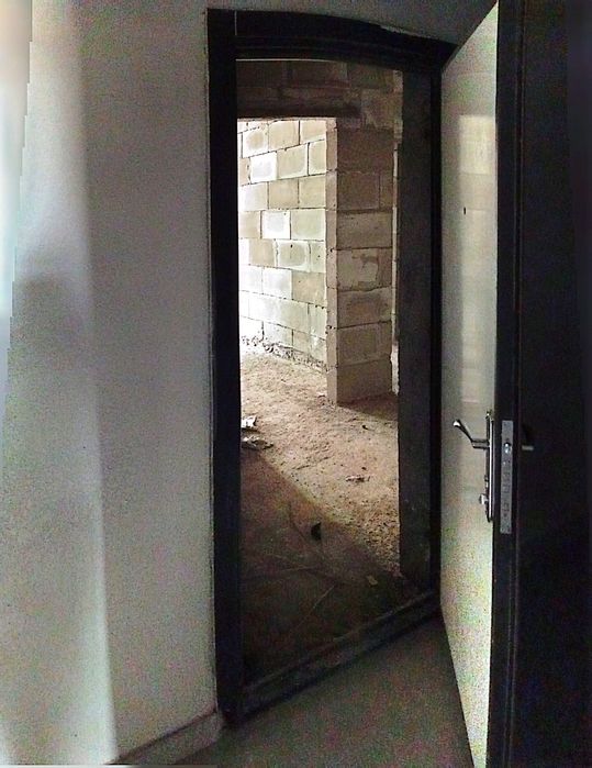 Янги бозор оркаси ИСФАН дом Асака банк 10 этаж каробка. Дом 13 этажли