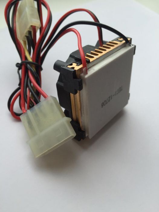 Элемент Пелтье 12В для охлаждения