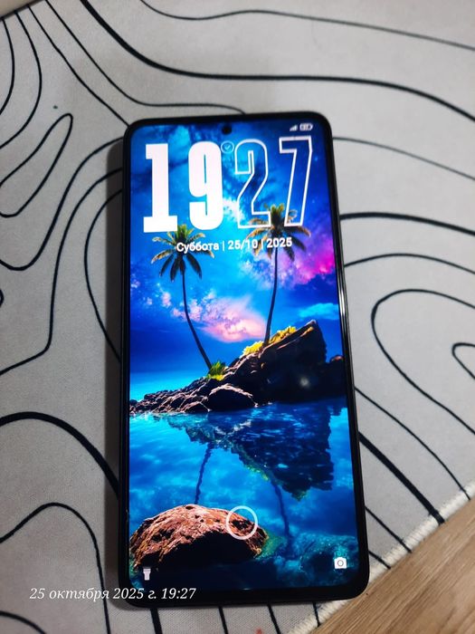 Продам смартфон redmi note 13 4g