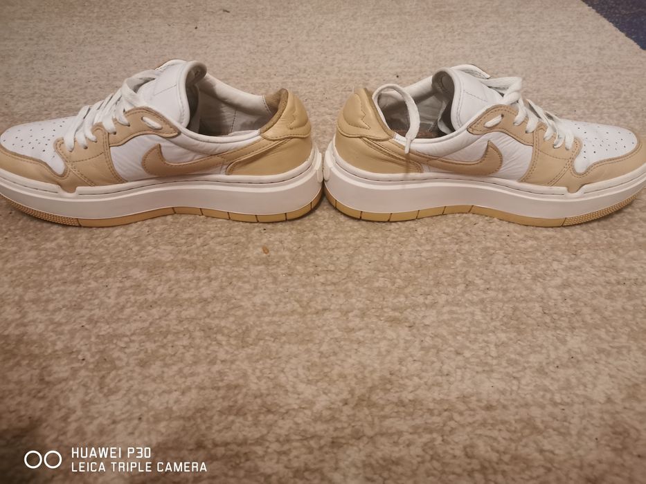 Adidași Nike unisex mărimea 40