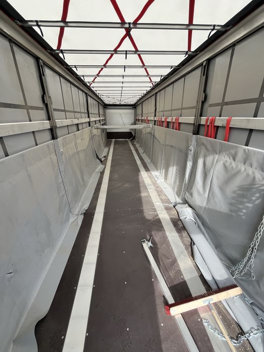 Semiremorca standard Scwarzmuller  prelata cu obloane