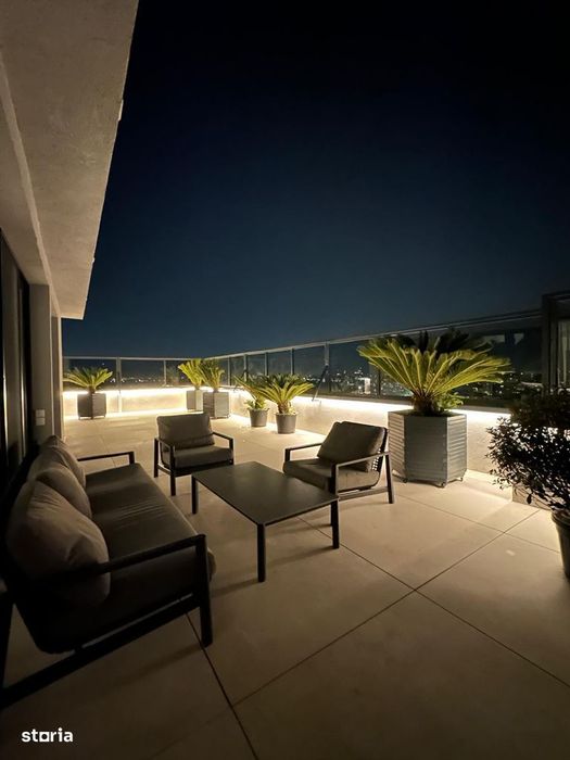 Penthouse 3 camere de închiriat!!
