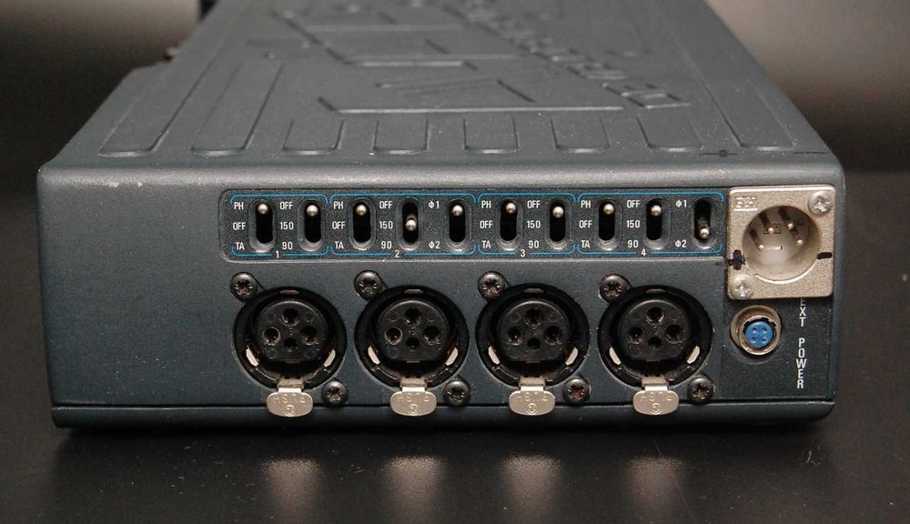 Preamplificator portabil high end Audio Developments AD261 Made in UK