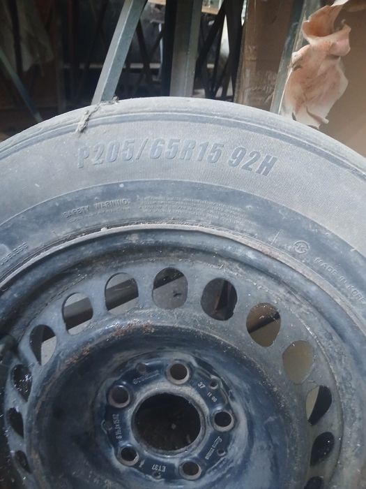 Продам запаску на 15