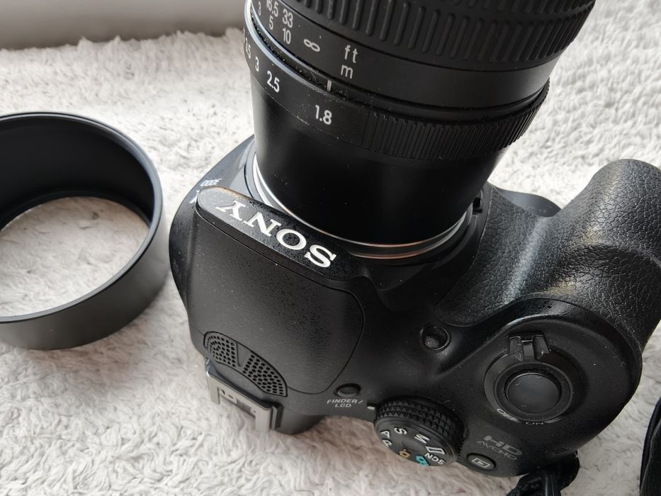 Безогледален Sony A3000 (20.1 MP) + 85mm F1.8