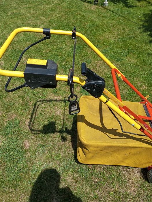 Продавам немски аератор в много добро състояние видимо от снимките.