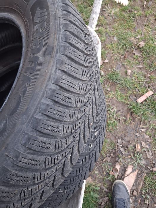 Anvelope mașină  iarnă