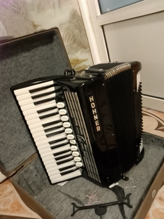 Acordeon de vânzare