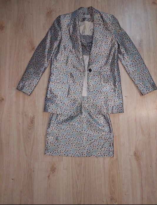 Când costum Zara, 3 piese.