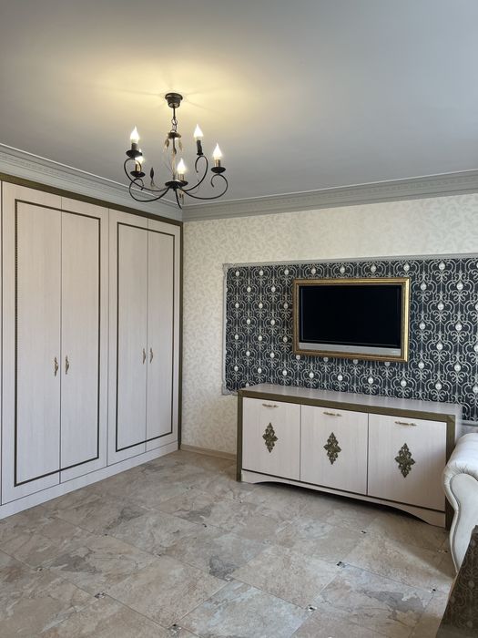 Дава се под наем Двустаен апартамент в Варна, Зимно кино Тракия - 101 кв.м за 700 € - Снимка #6