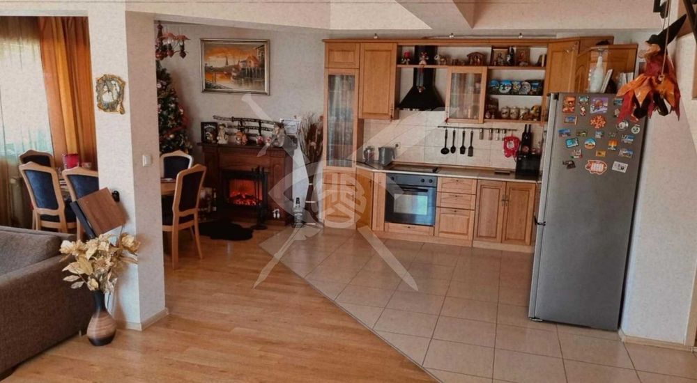 Дава се под наем Мезонет в София, Лозенец - 143 кв.м за 1000 € - Снимка #1