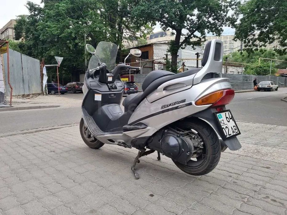 Suzuki Skywave 400