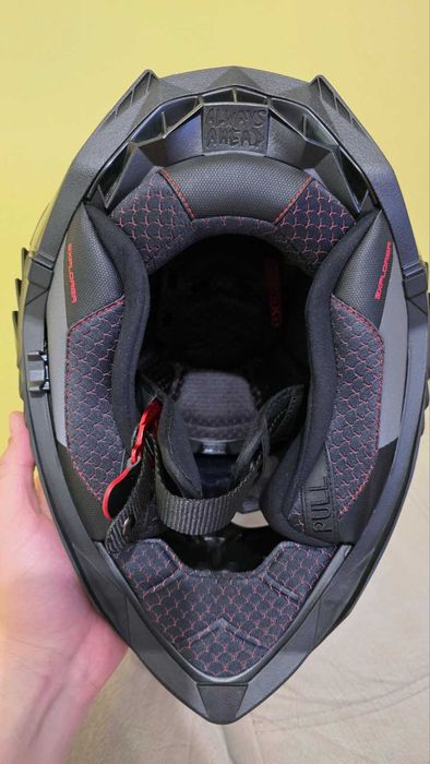 Каска за мотор LS2 Carbon