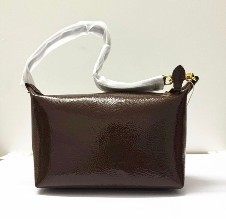 Сумочка лаковая кожа