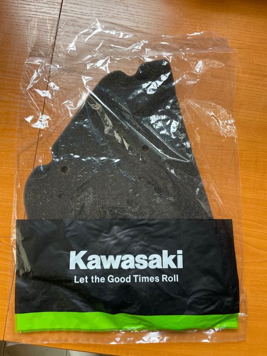 Kawasaki ZX9R (2000 - 2001) оригинален въздушен филтър