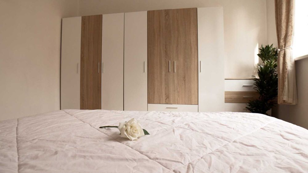 Дава се под наем Тристаен апартамент в София, Център - 80 кв.м за 797.64 € - Снимка #4