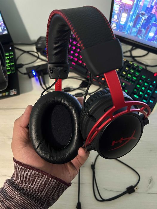 Беспроводная компьютерная гарнитура HyperX Cloud Alpha Wireless