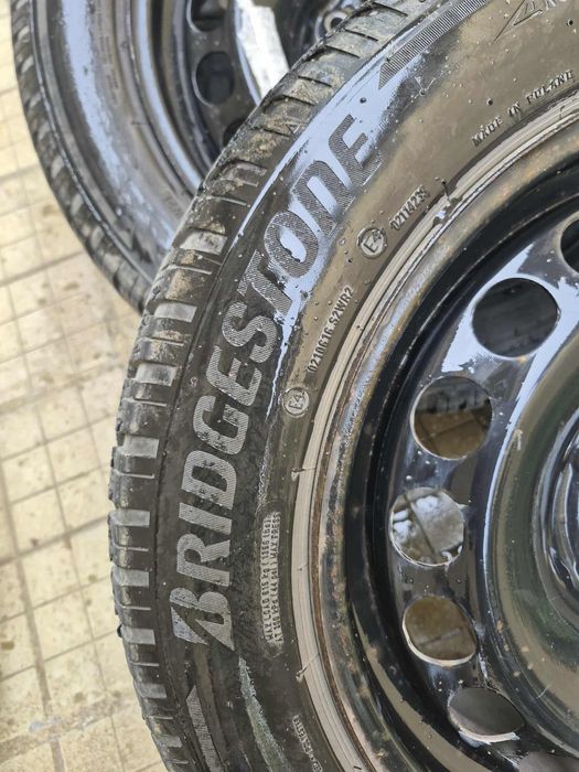 Продавам гуми с джанти 205/55/16