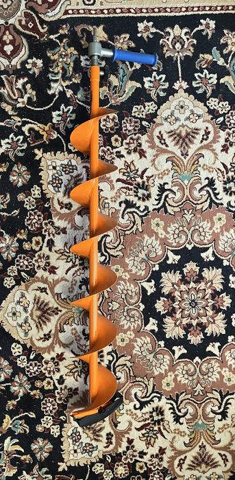 продам ледобур для зимней рыбалки