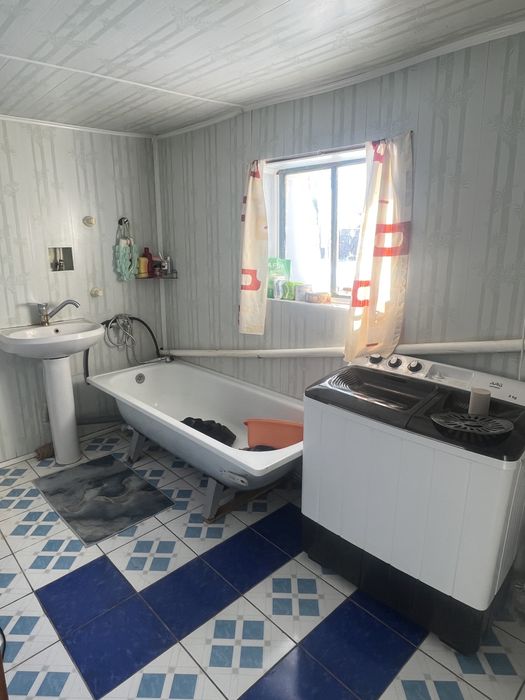 Үй сатылады.Ақпараттар төменде көрсетілген.