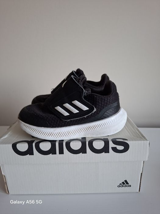Детски маратонки да момче Adidas